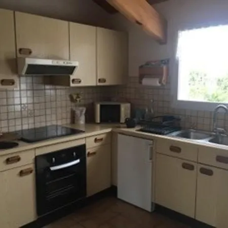 Prázdninový dům Maison T3 Avec Jardin Et Terrasse - 4 Personnes - Fr-1-325-133 *